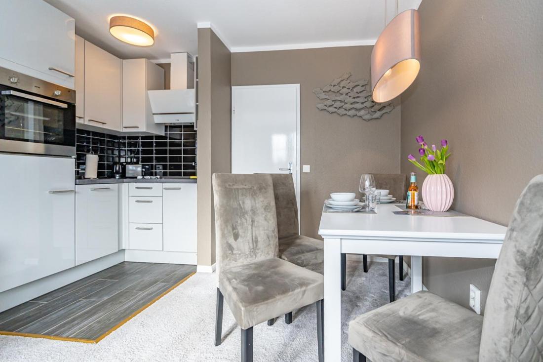 Maritim Und Individuell In Wenningstedt Mit Balkon Daire Dış mekan fotoğraf
